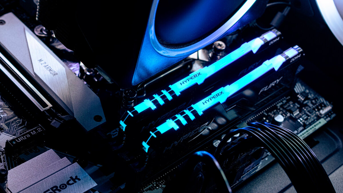 Почему оперативной памяти всегда меньше, чем постоянной