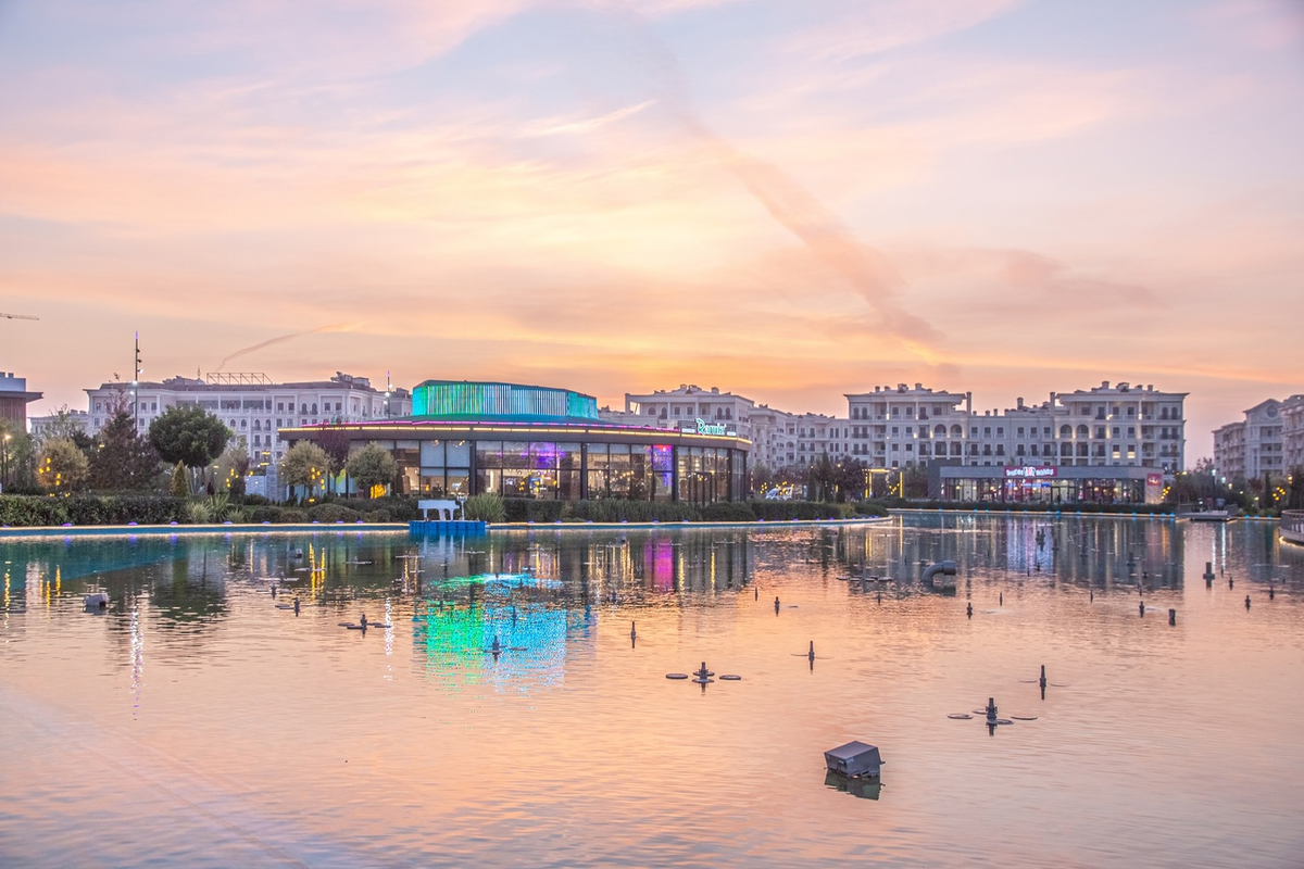 Показываю элитный район-парк в Ташкенте. Вот где я хотел бы жить ...