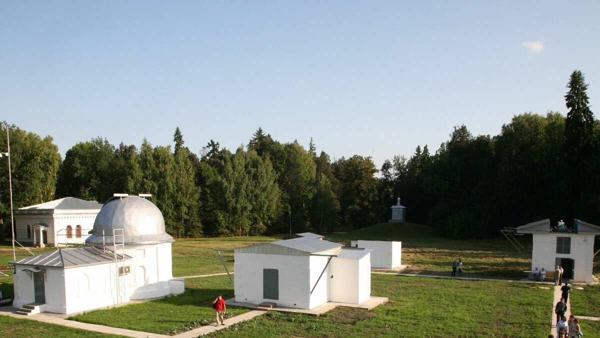     Кабинет министров Татарстана определил границы охраны объекта культурного наследия регионального значения «Астрономическая обсерватория им. В. П. Энгельгардта. Комплекс». Документ премьер-министр республики Алексей Песошин.