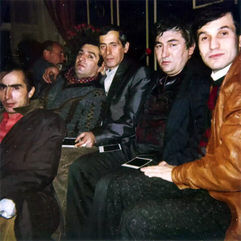 Валерий Длугач (крайний справа)