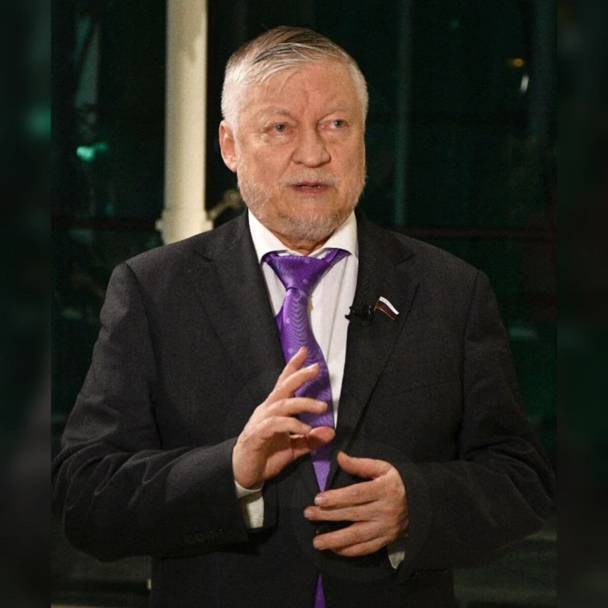 Анатолий Карпов за несколько дней до госпитализации