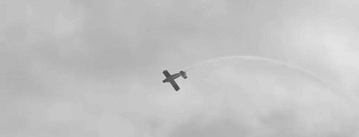 Ан-2 при выполнении штопора 