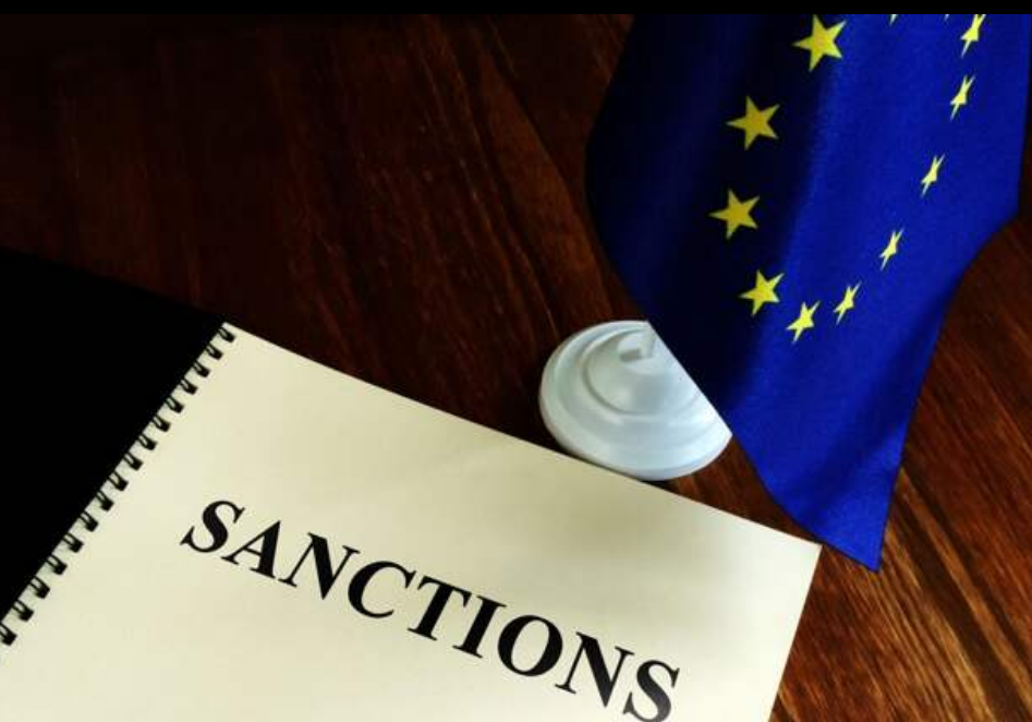 На днях Европа ввела против России уже девятый пакет санкций и думаю, не собирается на этот останавливаться. Но по-настоящему она не смогла даже найти большинство российских активов, которые уже видела у себя в кармане. Фото FT