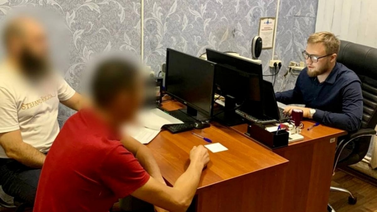    47-летний житель Саратова задержан за избиение дочери во время семейного торжестваНовости Саратова и области – Сетевое издание «Репортер64»