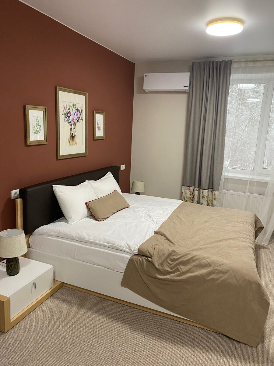 Огромная мягкая кровать