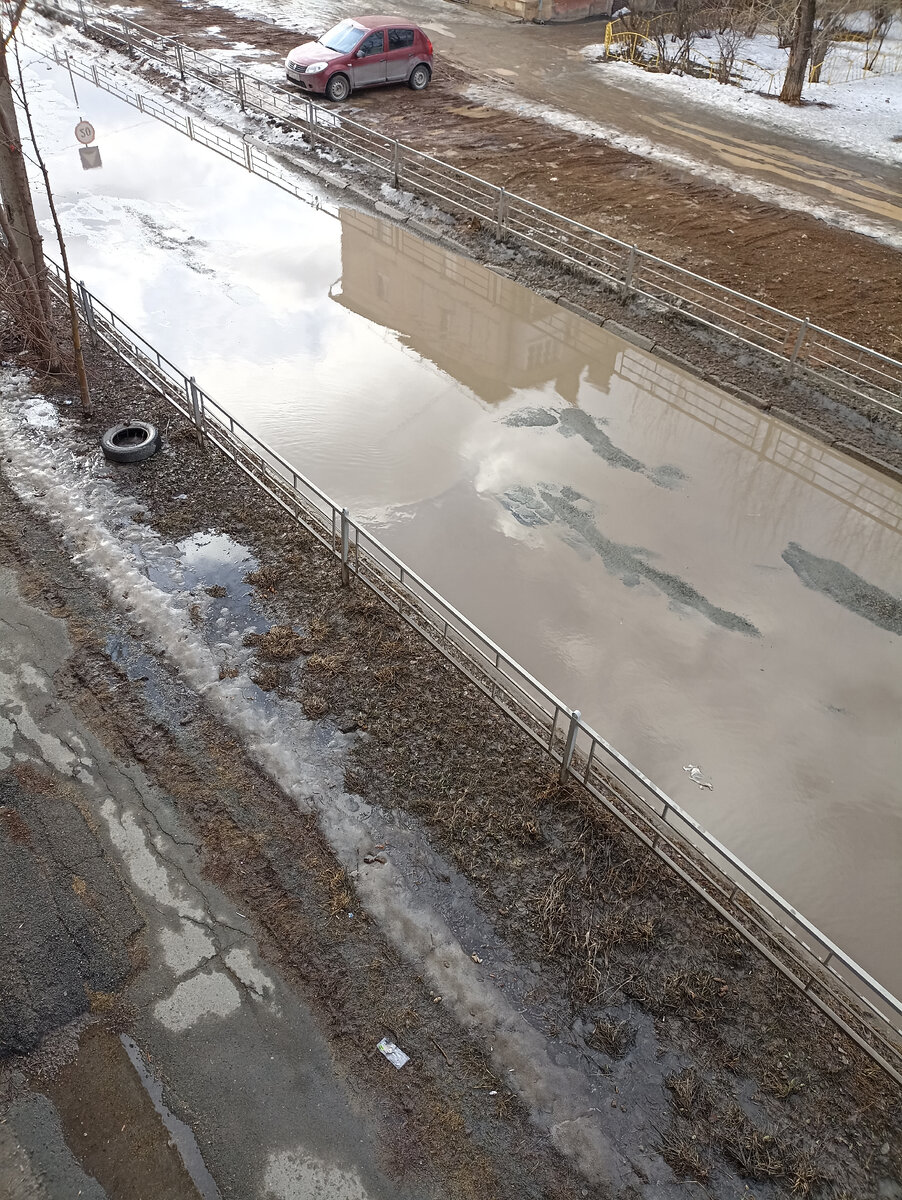 Озеро под окном 