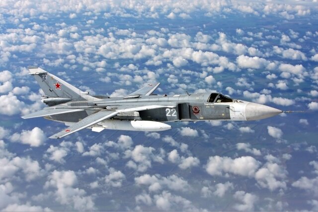    Фронтовой бомбардировщик Су-24М (cc) Alexander Mishin