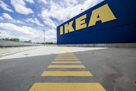    Несколько анонимных покупателей претендуют на российские фабрики IKEA