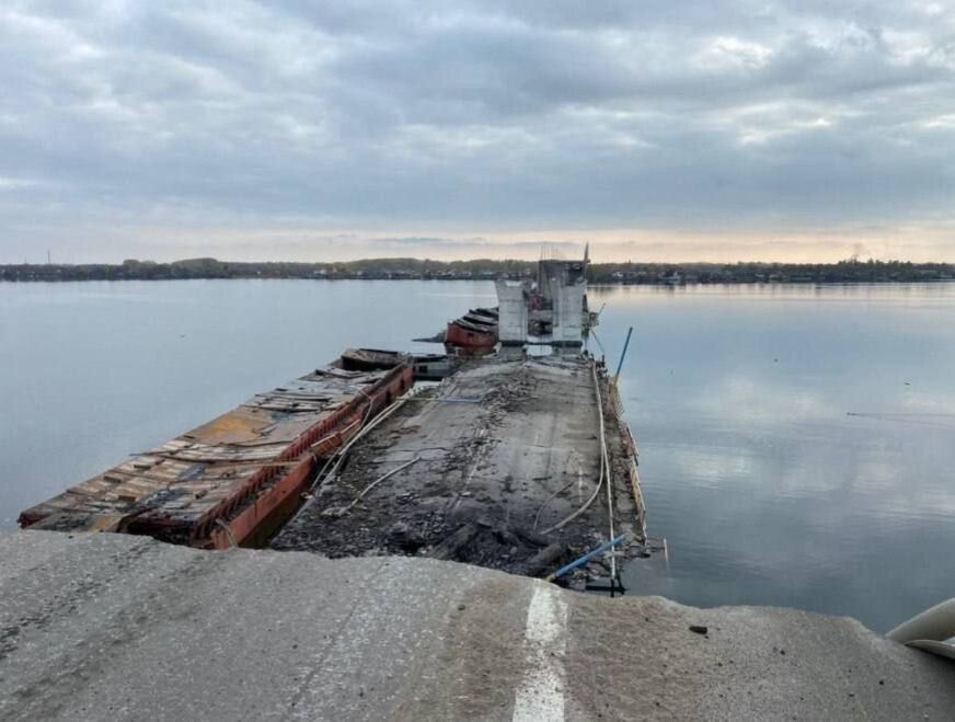 Вид на Антоновский мост через Днепр