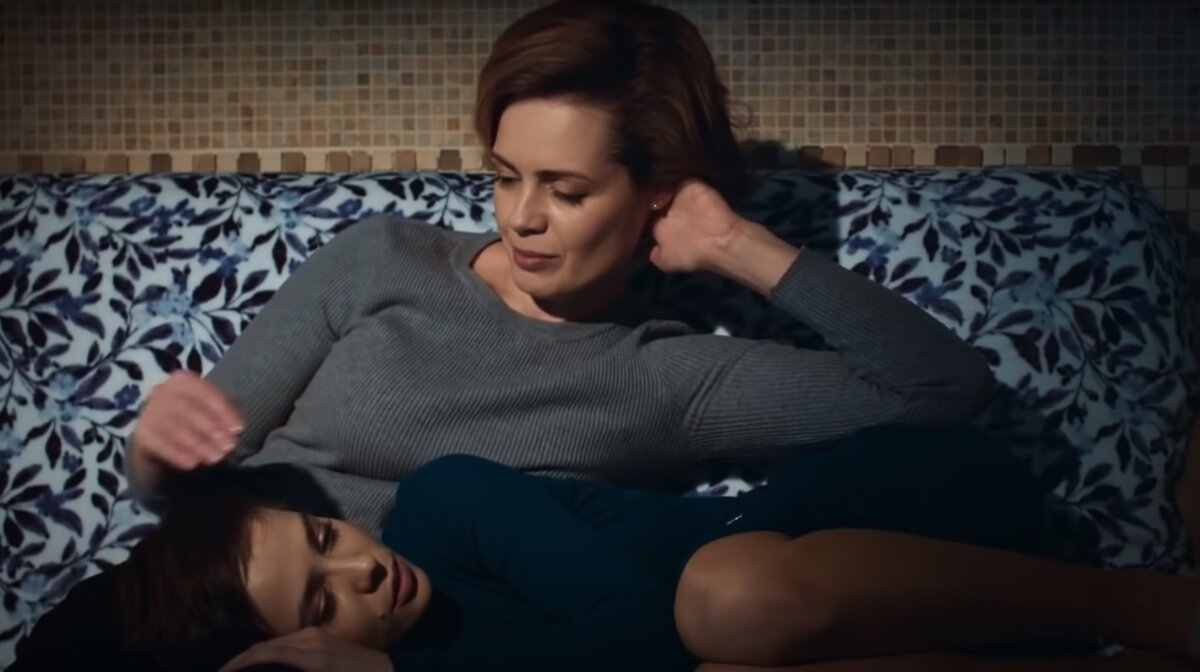 Скриншот видео из сериала "Я заберу твою семью".