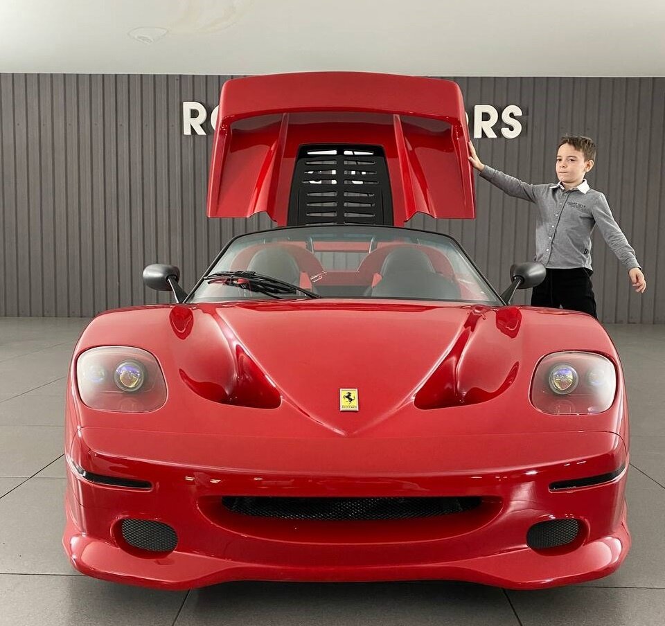 Ferrari f50 с выдвижными фарами