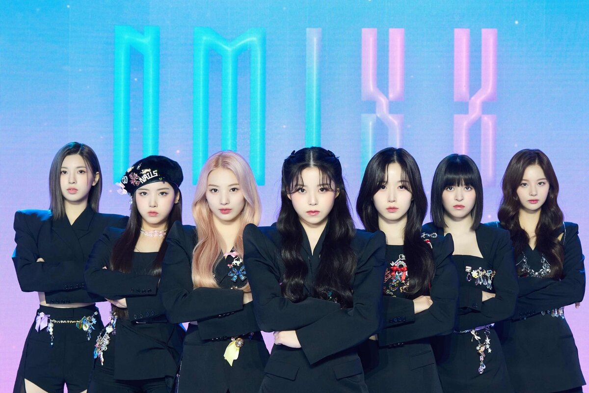 NMIXX. Фото взято из интернета. 