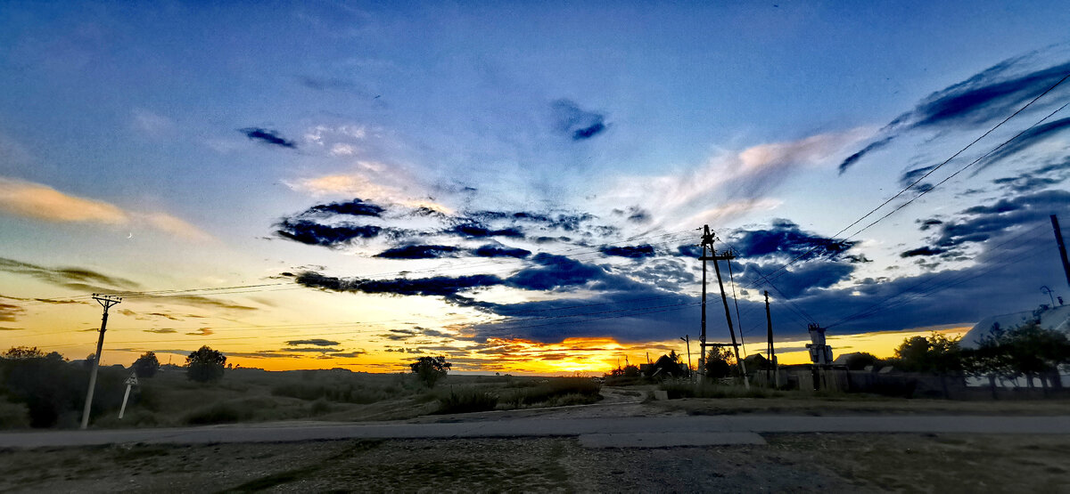Закат в селе Алтайского края
