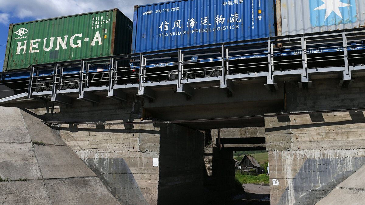    Грузовые железнодорожные перевозки© РИА Новости . Илья Наймушин