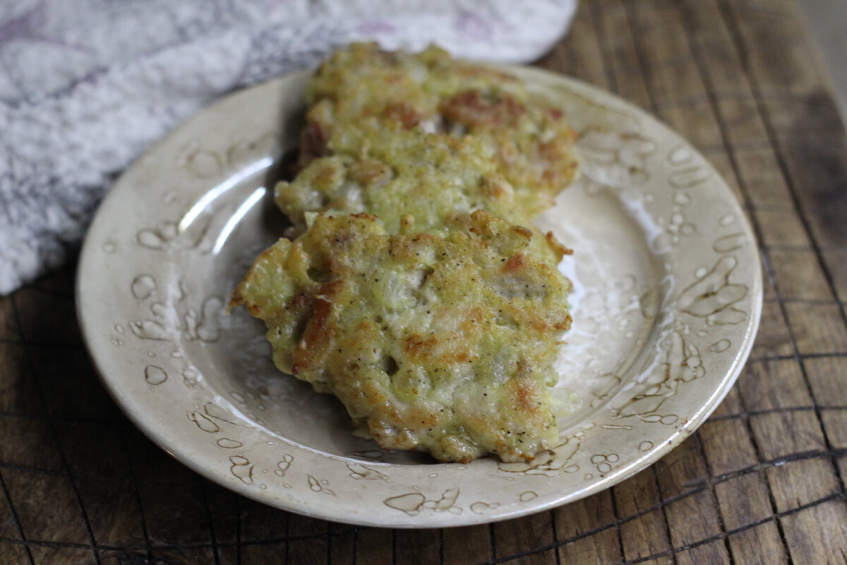 Рубленые КОТЛЕТЫ из свинины. Рецепт в духовке под сыром. Сочно и вкусно!