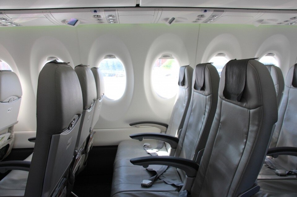     И без того долгий полет выдался чрезвычайно сложным для двух медиков. Алиса ТИТКО