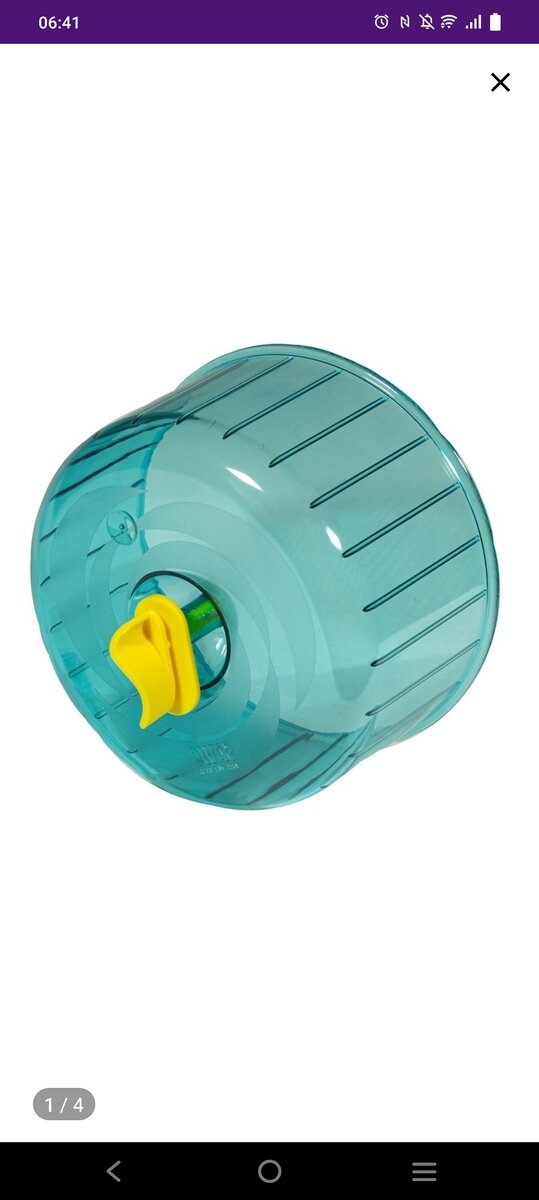 У Хомочки сломалось колесо. А бегать ему необходимо. Поэтому заказала новое.