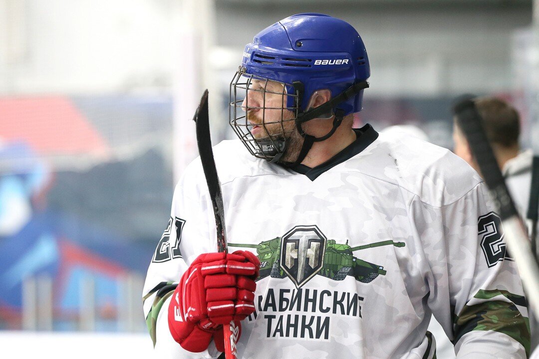 Дмитрий Михайлов хоккеист