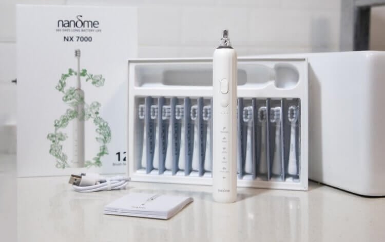    Такому комплекту поставки может позавидовать любой производитель.