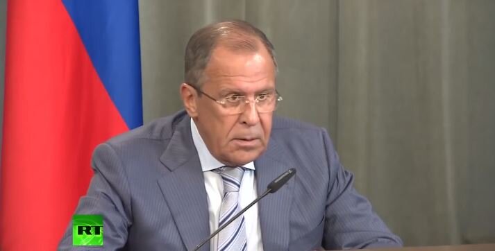 Лавров на пресс-конференции с министром иностранных дел Саудовской Аравии, 2015 год (иллюстрация  - кадр видеотрансляции)