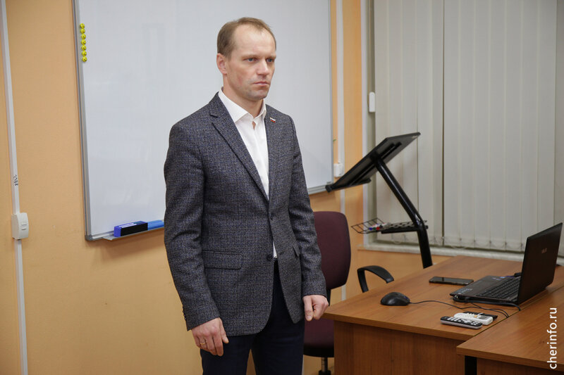    Перекресток со светофорами здесь делать не будут, но само кольцо и схема движения немного изменятся.