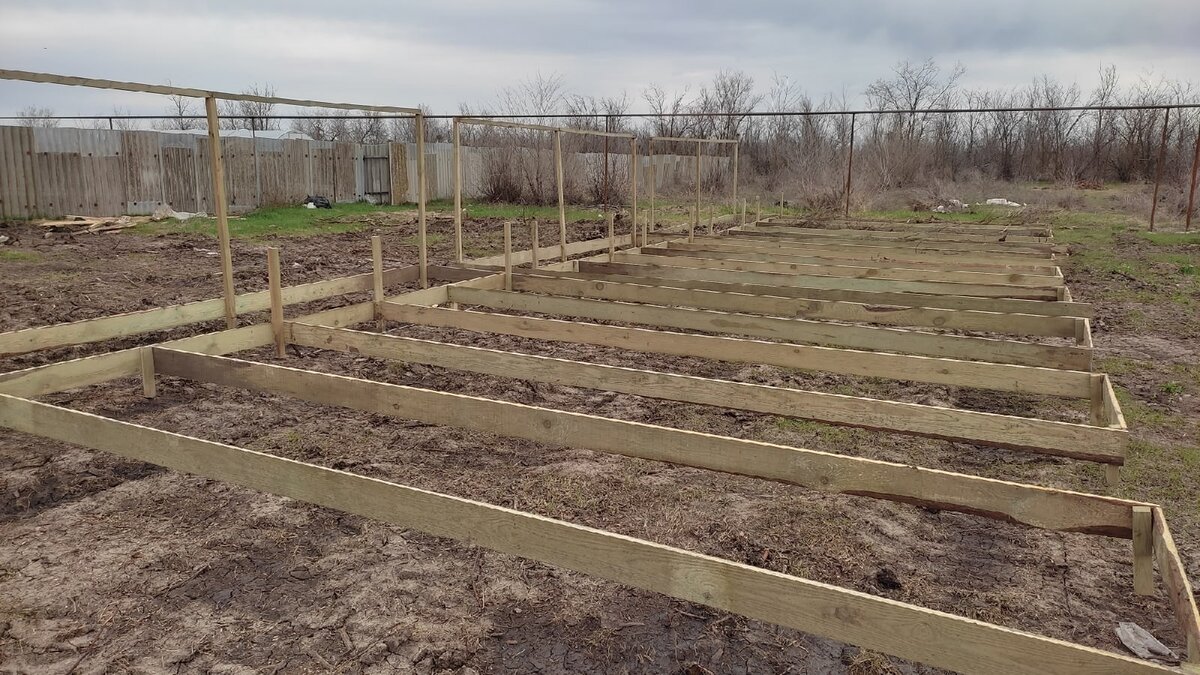 высокие грядки из дерева