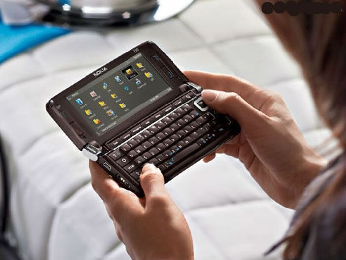 Nokia E90