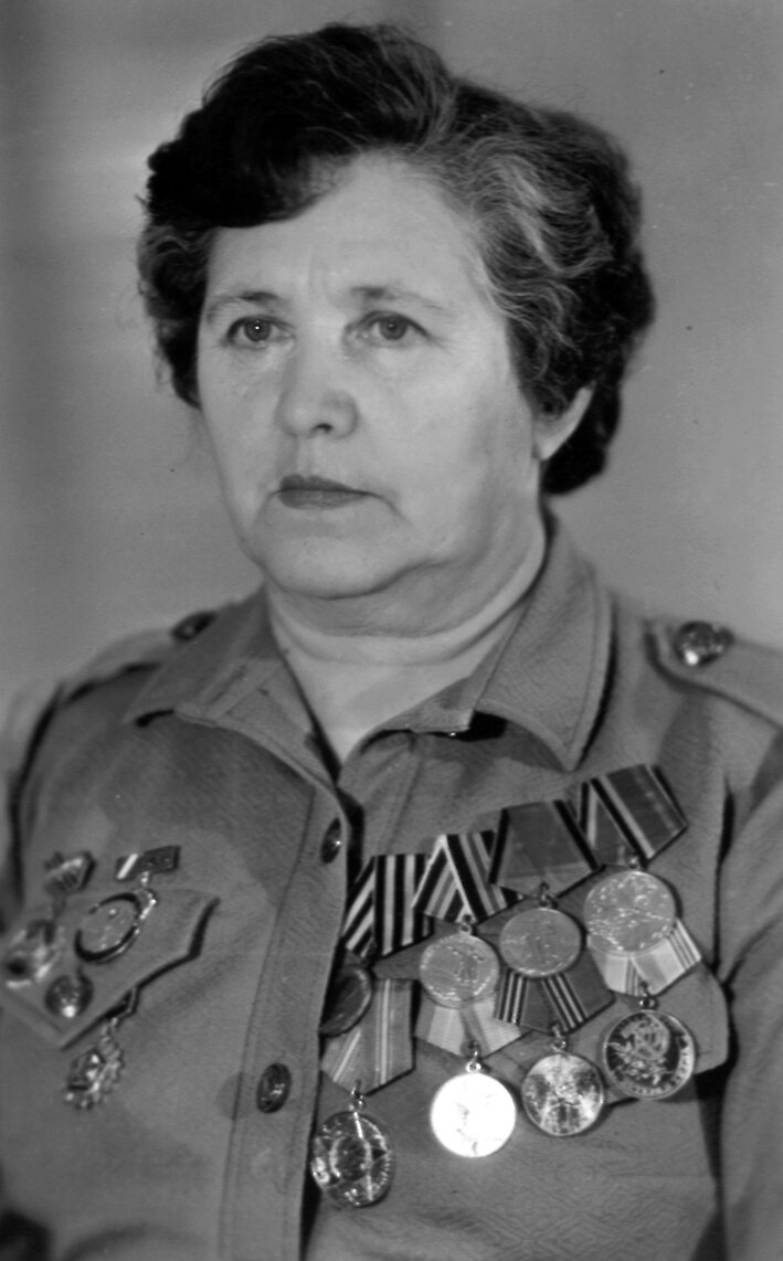 Елена Попова (Кейдер)