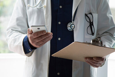    Прием у врача © Adobe Stock