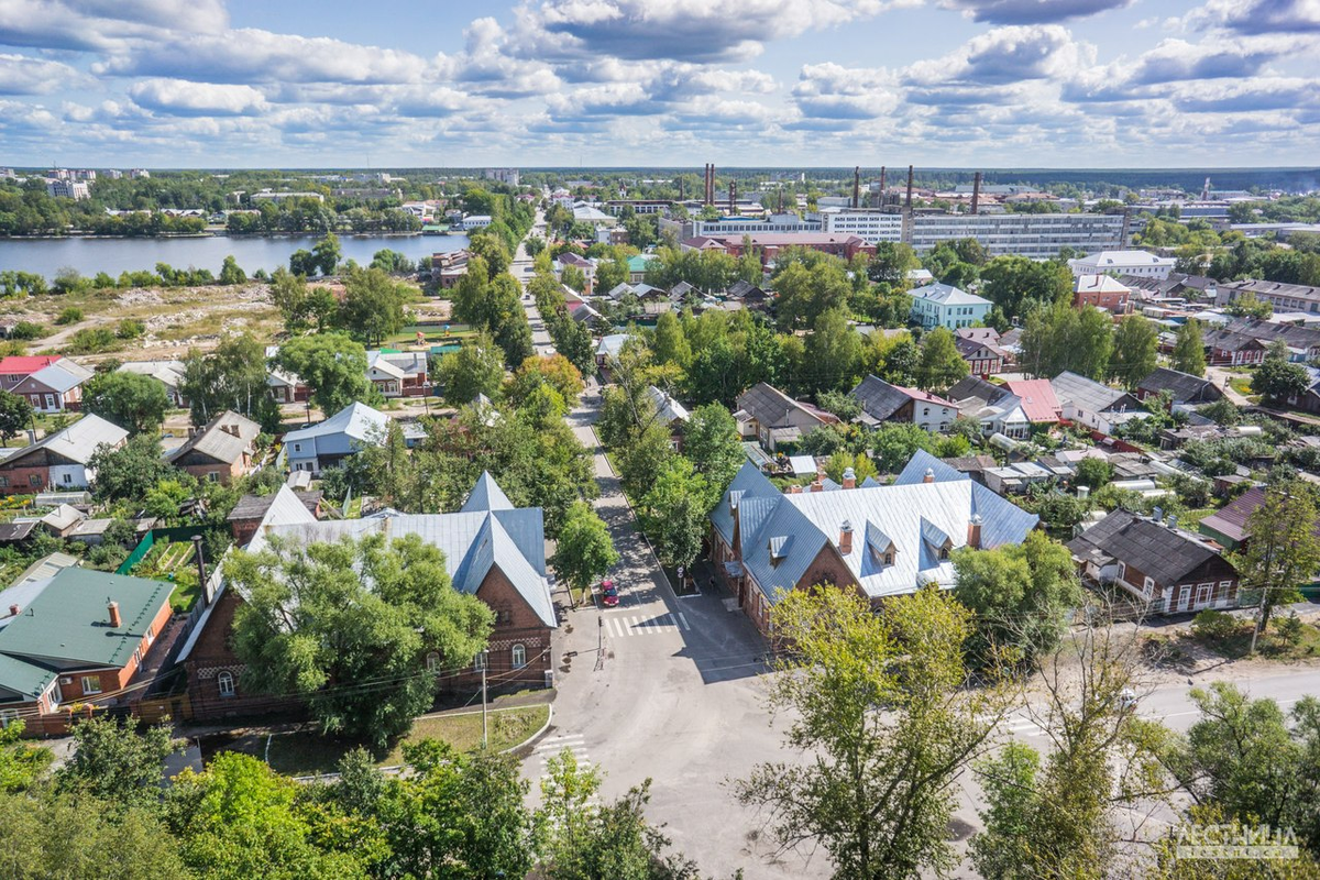 Улицы города гусь хрустального. Гусь Хрустальный. Гусь-Хрустальный Владимирская область. Гусь Хрустальный достопримечательности. Гусь Хрустальный достопремечатель.