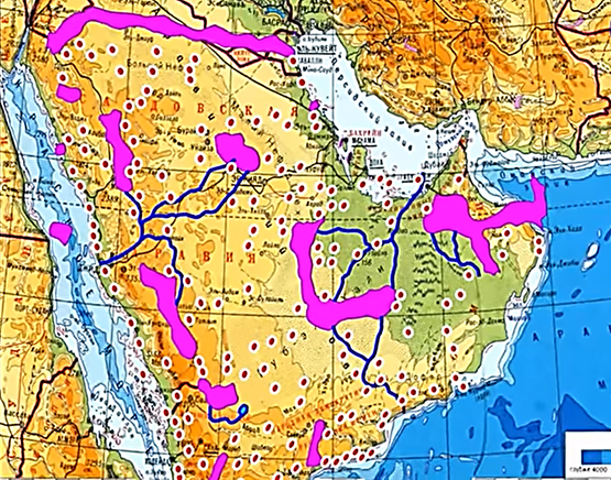 Источник: youtube.com Неоистория. Наложение средневековой карты с областями ("островами") верхней Земли, закрашенными в розовый цвет, реками и многочисленными городами (в виде красных пятен) на ныне в основном пустынной и засохшей местности.
