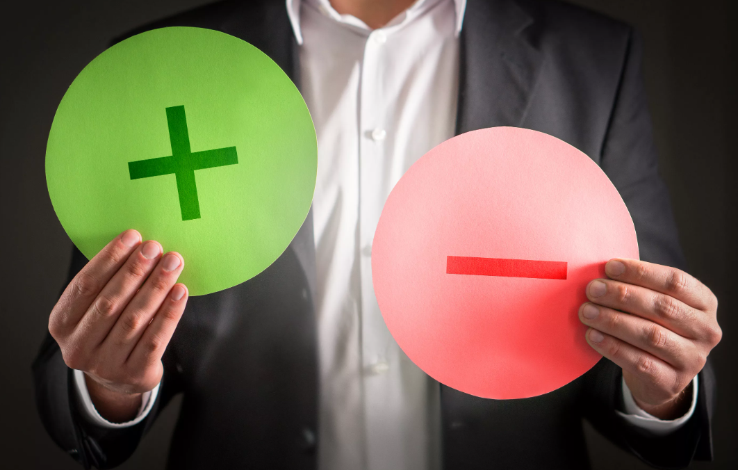 Плюсы и минусы работы вахтой в Ozon через аутсосинговую компанию в 2023 году