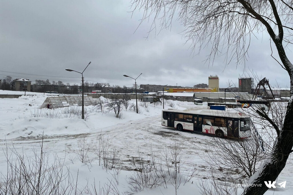    Новая заправкаи появится на Боршодской, рядом с автоколонной № 1456. Об этом сообщил мэр Вадим Германов.