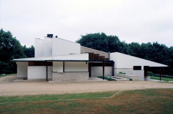 Дом Луи Карре (Maison Louis Carré) во Франции от Alvar Aalto. 