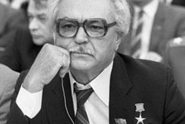 Беспредел в пионерлагере и эротика в армии. Худшие "перестроечные ...