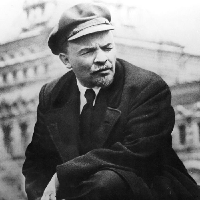 Владимир Ильич Ленин.