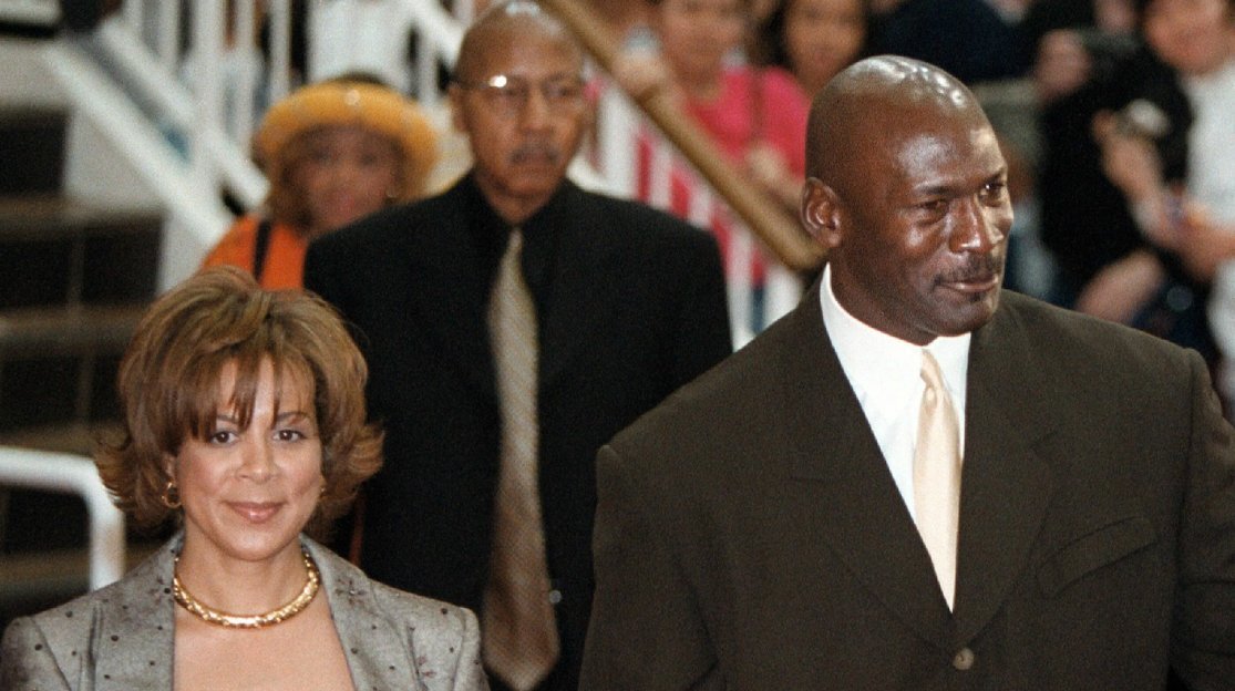      Майкл Джорда и Хуанита Ваной