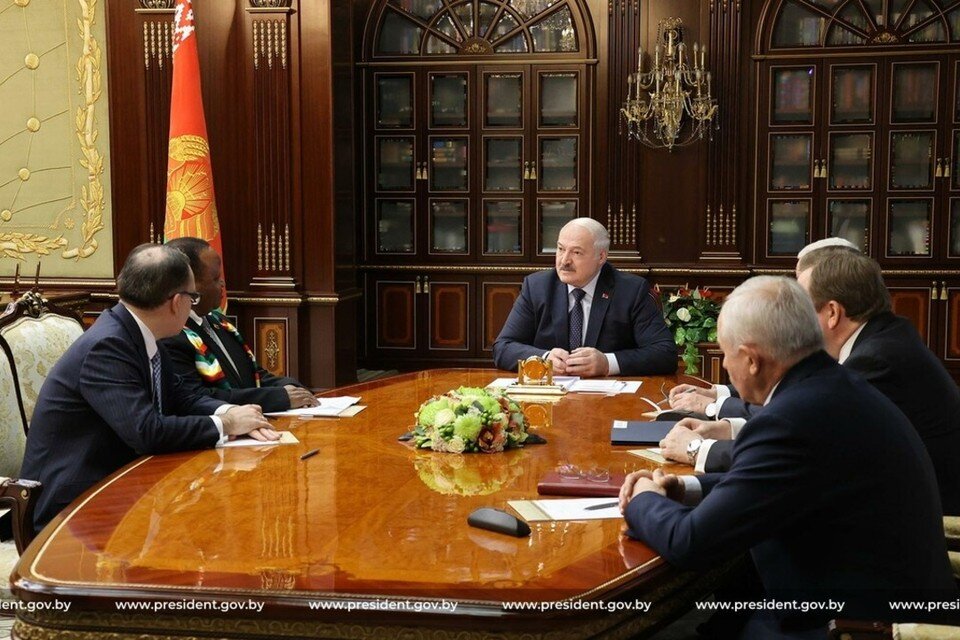     Лукашенко сказал, что Беларусь готова не просто обмениваться товарами с Зимбабве. Фото: president.gov.by