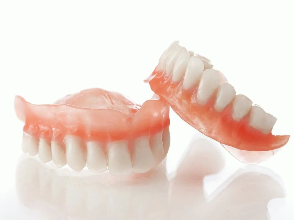 современные зубные протезы. ортопедическая стоматология. плохо держатся зубные протезы. съемный профилактический протез. нейлоновый микропротез 1-3.