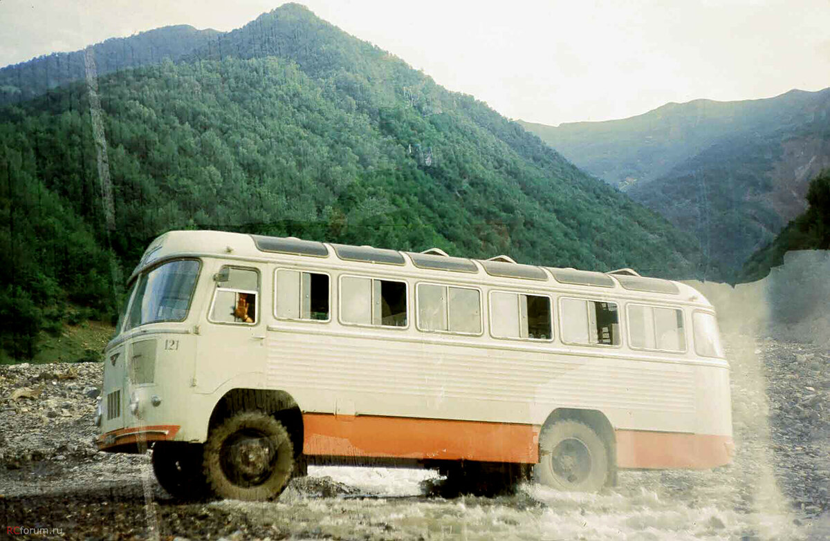 ПАЗ-652Б. Фото из интернета. 