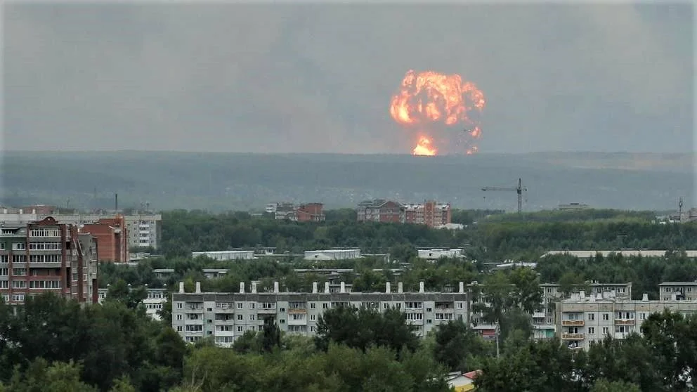 Северодвинск радиация. Взрыв в Северодвинске 08 08 2019. Нёнокса Северодвинск взрыв на полигоне. Северодвинск ракета взрыв 2019. Атомный взрыв в Северодвинске.