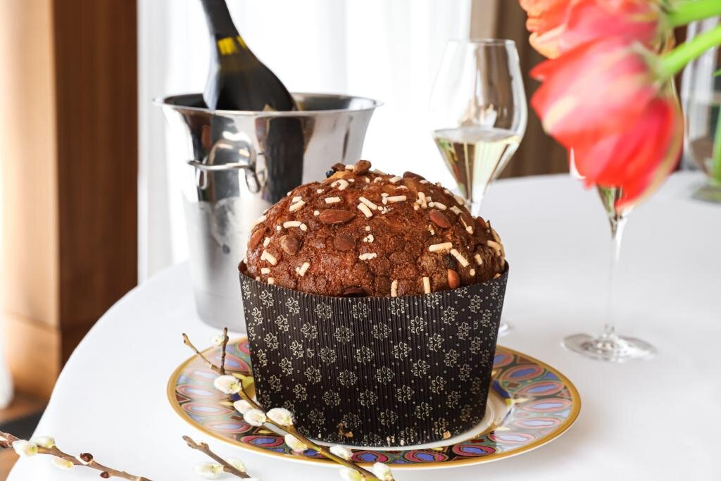 Panettone with Icing