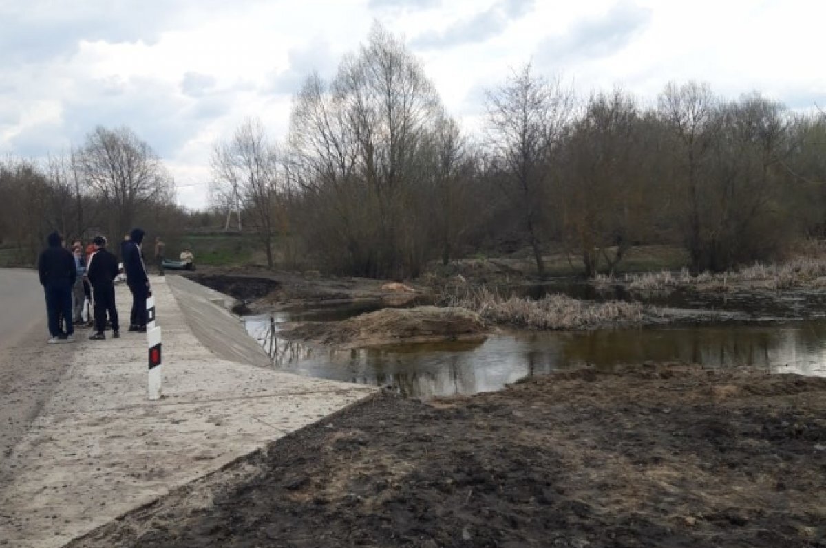    В Курской области из воды подняли тело 30-летнего мужчины