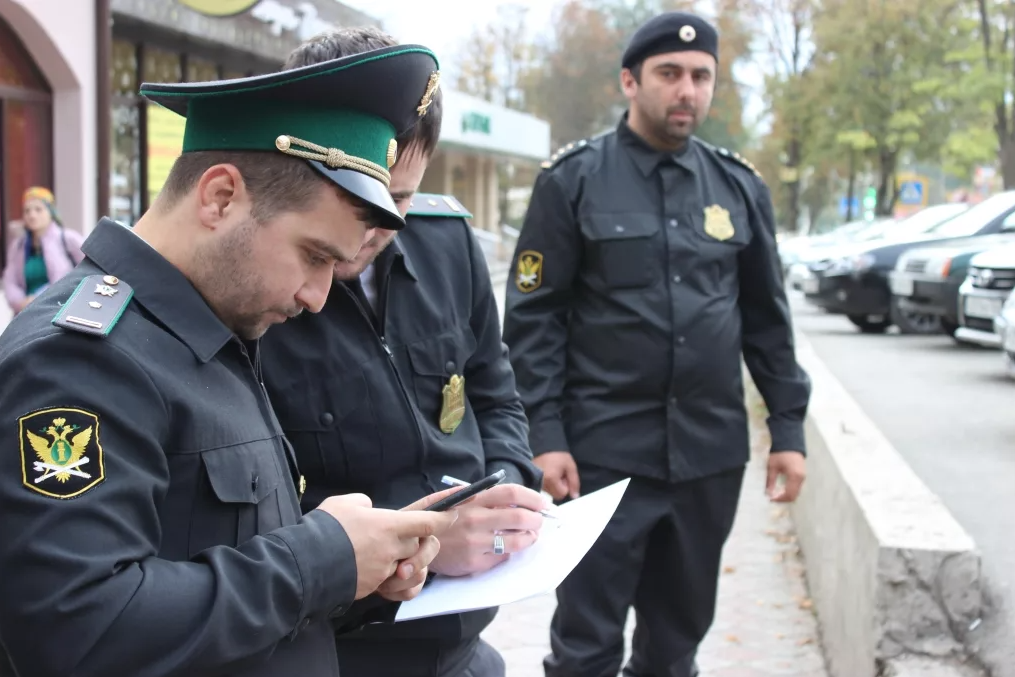 Уфссп по ингушетии. Судебные приставы Ингушетия Малгобек. Розыск должников судебными приставами.