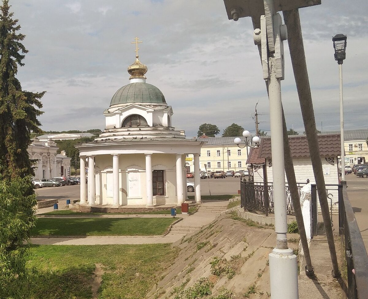Крестовоздвиженская церковь - ротонда