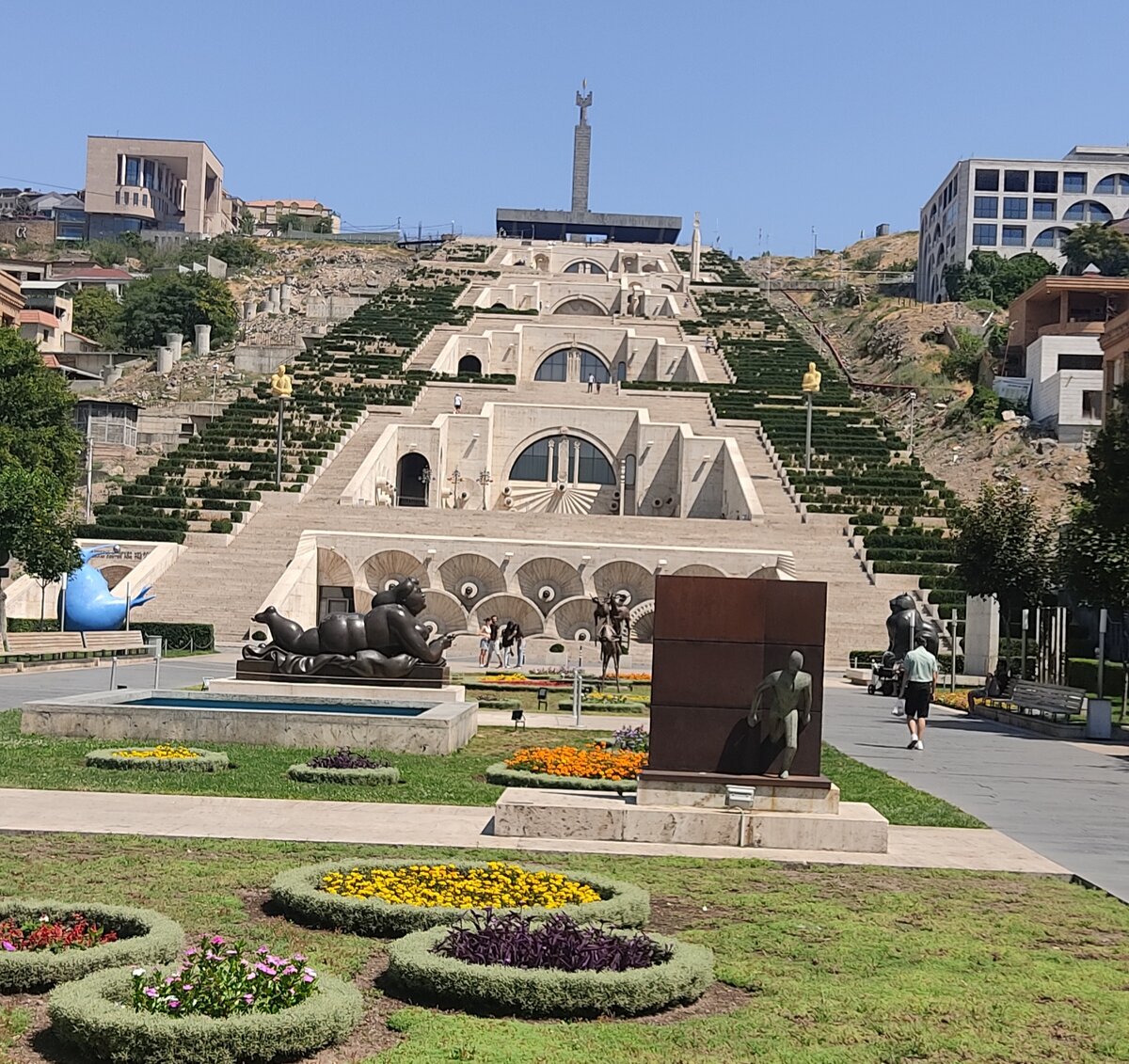 ереван в ноябре фото. ереван парк, հայաստան, երևան. большой каскад в ереване. ереван стоит ли ехать. армения столица лестница.