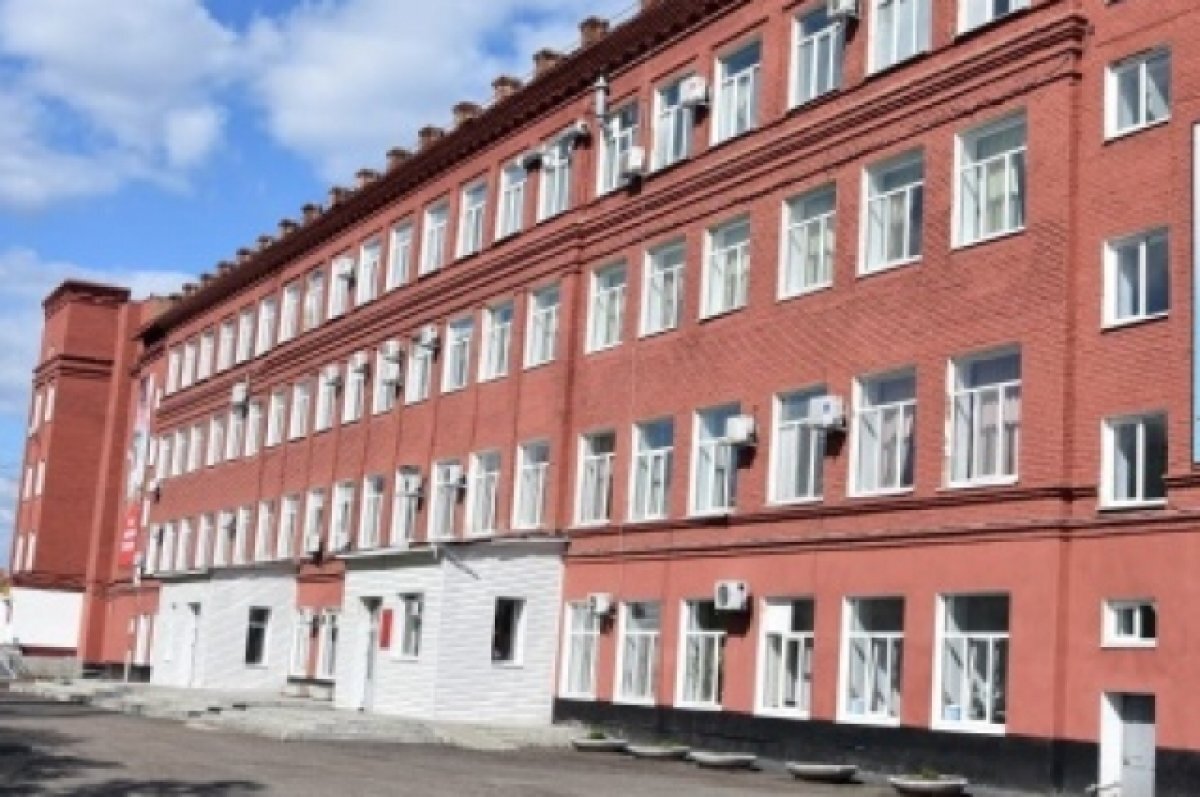    Датой основания оренбургского военного госпиталя считается 1 июня 1744 года.