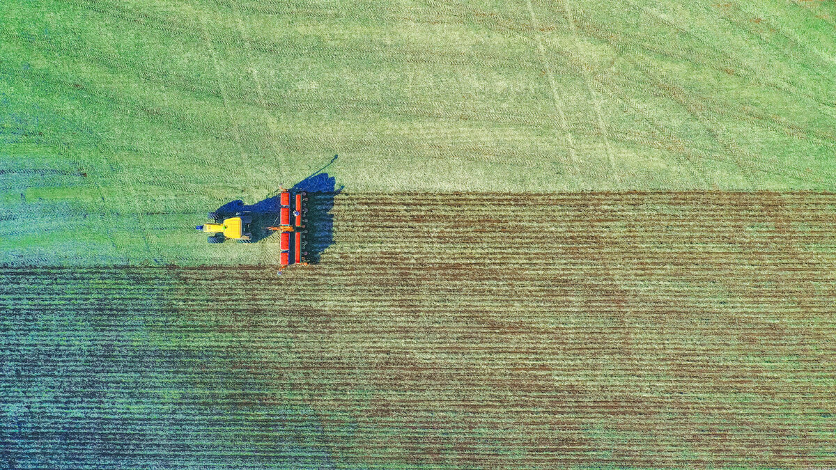 Вспашка больших площадей