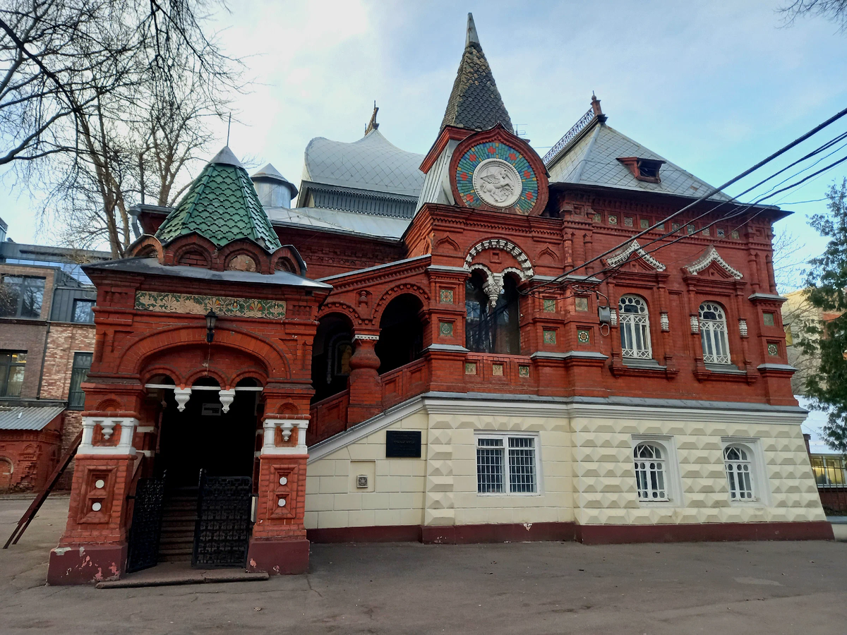 Москва играет в русский стиль: 5 зданий по мотивам «преданий старины  глубокой» | В гости к бабушке Европе | Дзен