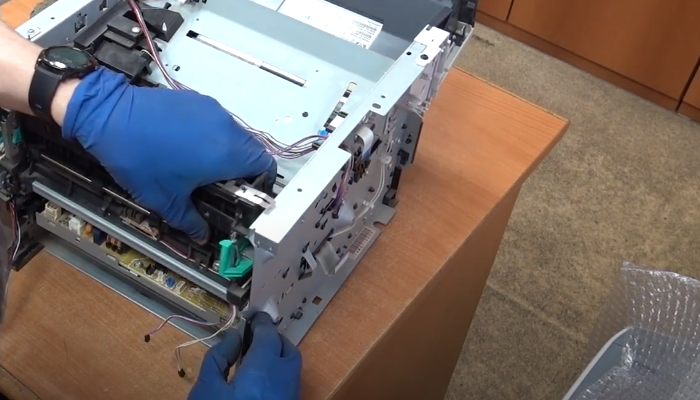 Фото 138. Термоэлемент с нанесенной термосмазкой